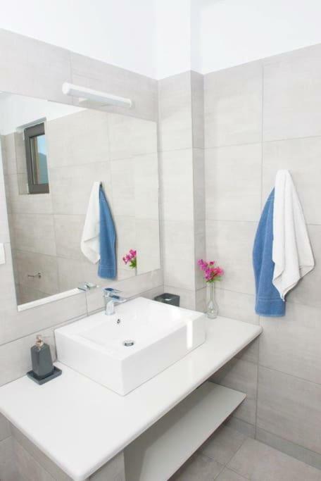 Irene Twin Condo Платария Экстерьер фото